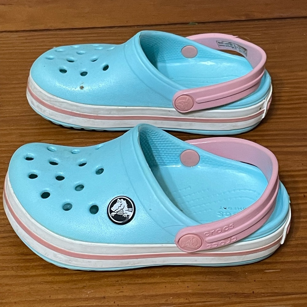 Toddler crocs